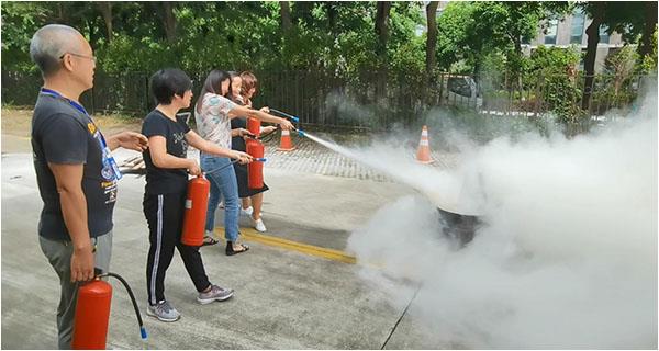 突擊式消防演練，安全生產(chǎn)沒有彩排！